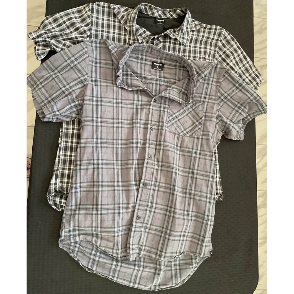 Hurley Shirt Mens XL Gray‎ Black Plaid Short Sleeve Button Up Casual Lot Of 2